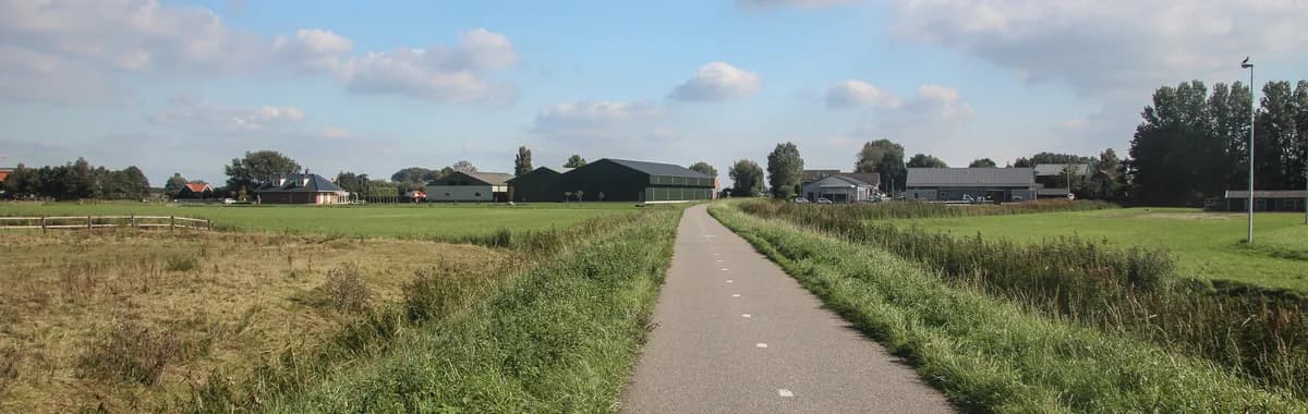 Polder cycle path near Oudenhoorn