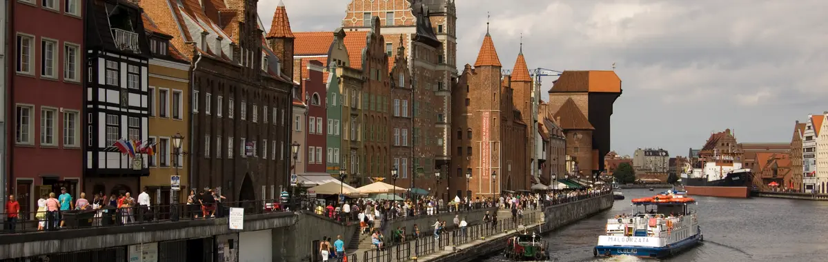 Gdańsk waterfront and the Żuraw crane