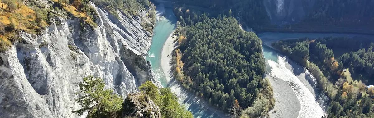 The Ruinaulta Rhine Gorge in Graubünden, on the EV15 descent